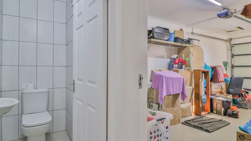3 Bedroom Property for Sale in Heiderand Western Cape